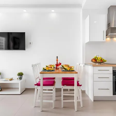 Wonderful Attic In Daire